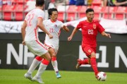 国足2-0中国香港(国足2-0擒中国香港，提振世预赛士气)