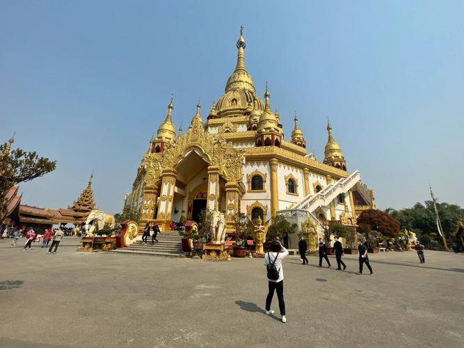 瑞丽值得被看见(瑞丽：一个值得关注的旅游胜地)